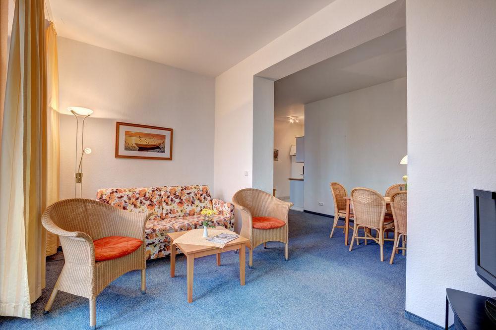 Haus Seeblick Hotel Garni & Ferienwohnungen Zinnowitz Exterior photo