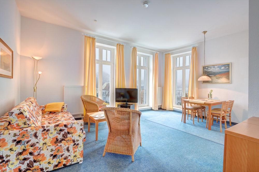 Haus Seeblick Hotel Garni & Ferienwohnungen Zinnowitz Exterior photo
